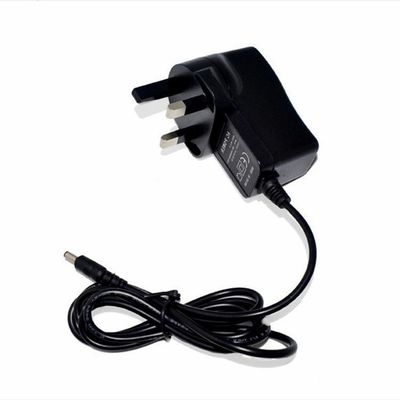 Адаптер питания постоянного тока UK Plug 5V 3A с несколькими выходными разъемами