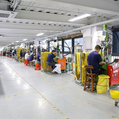 IEC 320 C13 до C20 Кабель расширения питания 14 AWG для стойки серверов и ПДУ высокой плотности